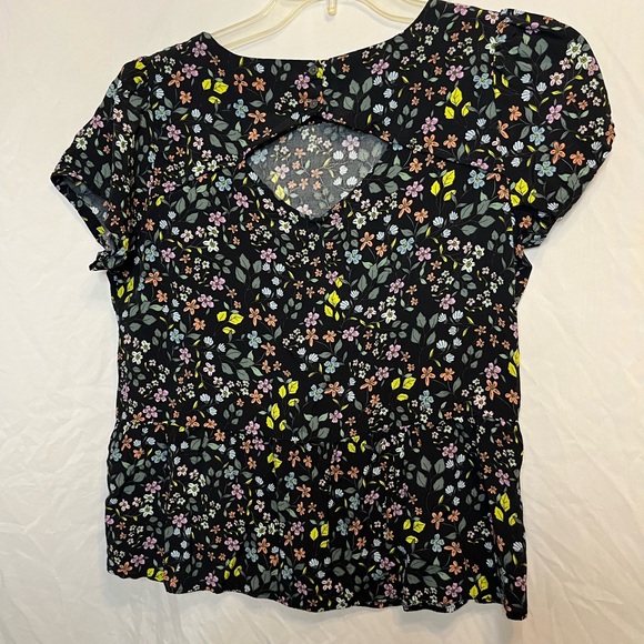LOFT floral peplum top, size Medium - Picture 3 of 4